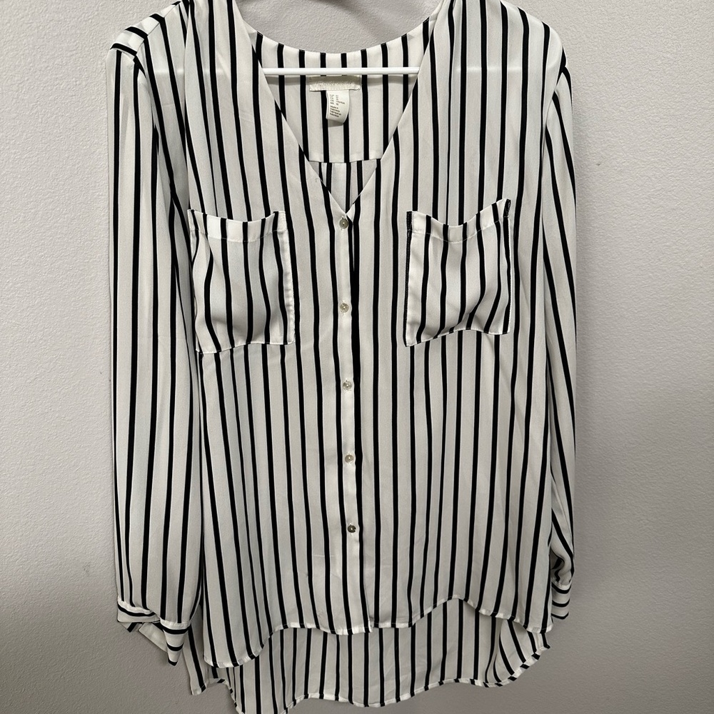 H&M. Size 10. White/Black Striped Silk Blouse.